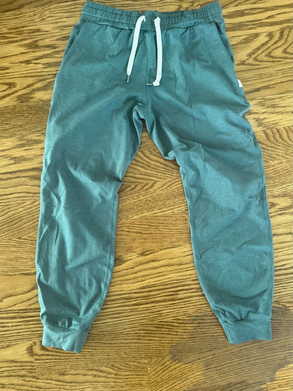 Vuori Green Jogger Sweatpants - Picture 2 of 3
